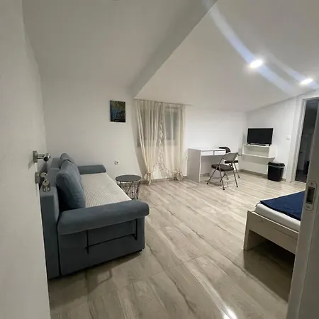 White Pearl Апартаменты *