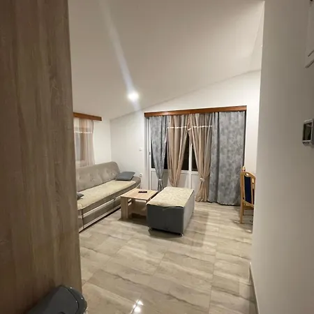 White Pearl Appartement Vir