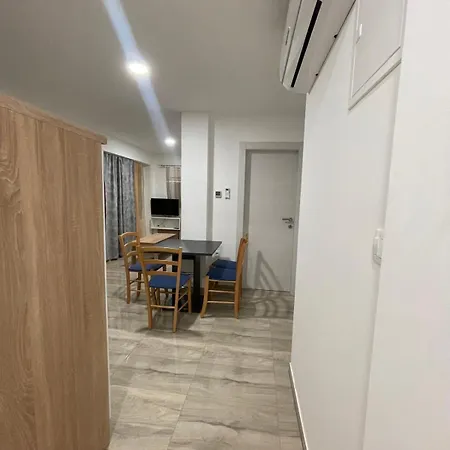 Apartment White Pearl