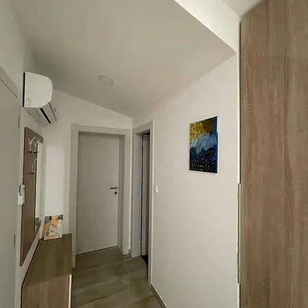 Apartment White Pearl Vir